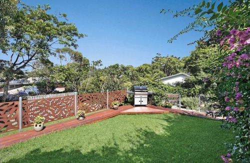Copacabana House | Copa Beach Vista- Stunning Ocean & Beach Views, walking distance to Sand