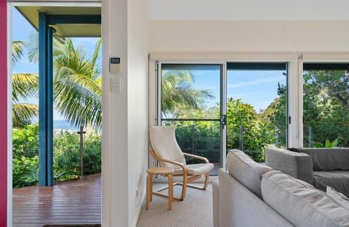 Copacabana House | Copa Sunset Surprise - Modern and Stylish Simplicity