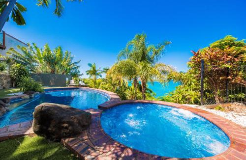 Shute Harbour House | Coral Sea Pearl