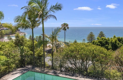 Whale Beach House | CORAL TREE COTTAGE by Palm Beach Holiday Rentals