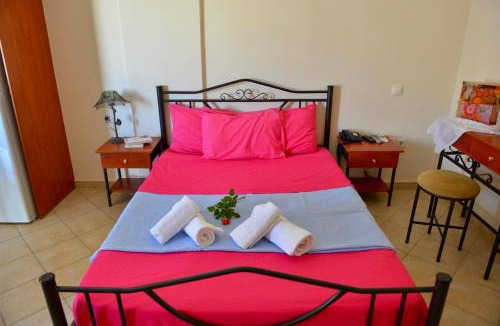 Steni Dirfyos Apartment | Corali Georgiou