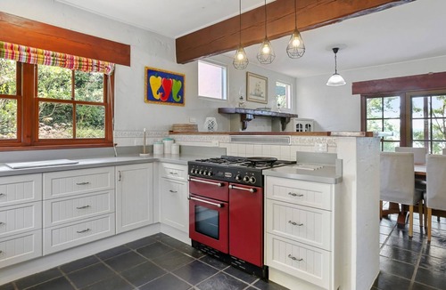 Merimbula House | Cornwall Cottage - Fantastic Lake View