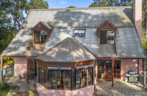 Merimbula House | Cornwall Cottage - Fantastic Lake View