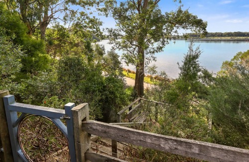 Merimbula House | Cornwall Cottage - Fantastic Lake View