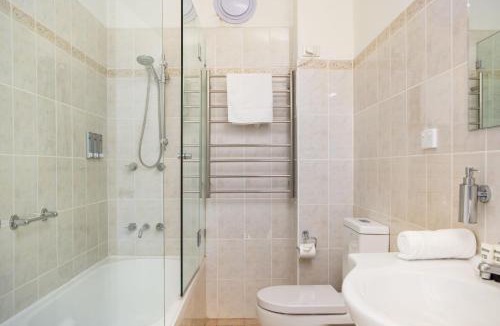 Strathfield Apartment | Cosy 2-Bed Apartment in the Heart of Strathfield