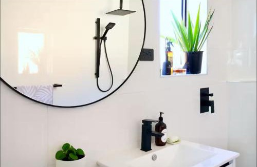 Cronulla Apartment | Cosy and calm unit in Cronulla formerly Beautifully renovated quiet unit in Cronulla