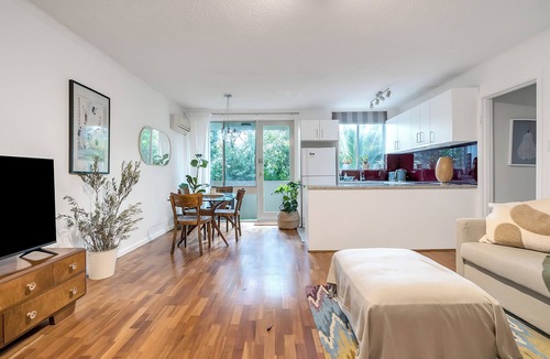 Lane Cove West Apartment | Cosy Bright 1 BDR Apt Lane Cove