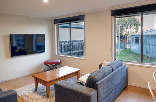 Whittington House | Cosy carefree home for your comfort