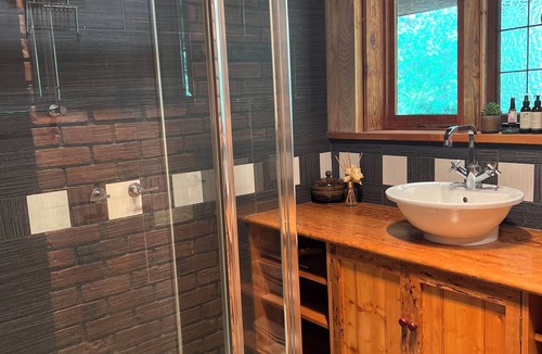 Briagolong House | Cosy Mud brick Bush-Getaway nPet Friendly & country Views