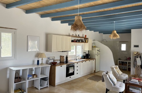 Paros Apartment | Cosy open plan studio for couples or singles