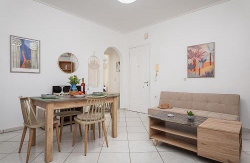 Ireon Apartment | Cosy Summer Studio by the Sea on Semi Basement Level