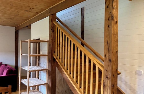 Whanregarwen Cottage | Cosy yet spacious farm stay with views of the surrounding rolling hills
