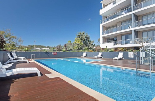 Nelson Bay Apartment | Cote D'Azure, 13 61 Donald Street - Lovely unit air con, Wi-Fi, secure parking, complex lift and pool