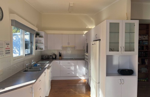 Kiama House | COTTAGE ON PARK: Backs onto Park, leads to Beach