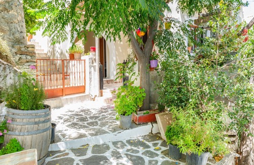 Melanes Villa | Country House 'Villa Emmanuela' with Mountain View, Private Terrace and Wi-Fi