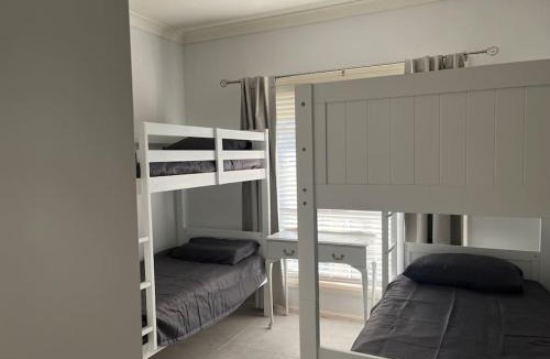 Bogee House | Country House with Stunning Views for 1-10 people