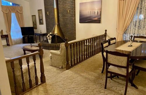 Swan Hill House | Country lifestyle on acres 4 minute drive from the Main Street
