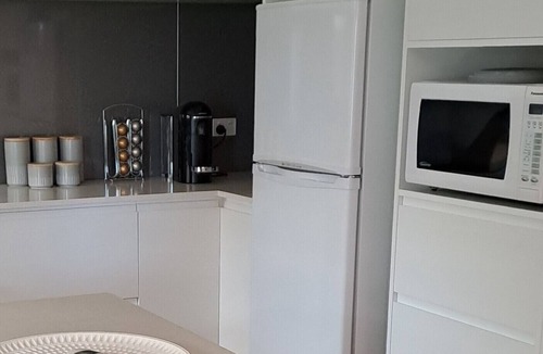 Broken Hill Cottage | Couples' Retreat, North Broken Hill w/Pool - 5mins drive to town!