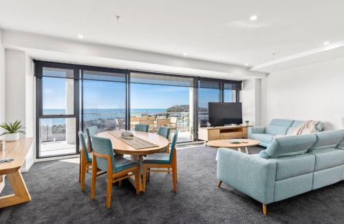 Forster Apartment | Cove 802 with Ocean Views
