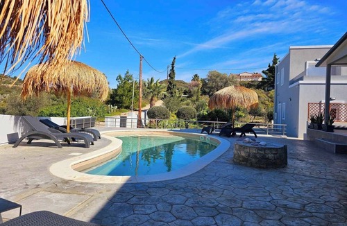 Pastida Apartment | Cozy and beautiful 2-bedroom apartment!Family friendly/shared pool