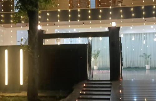 Greater Noida House | Cozy and Tranquil nest with wifi and homely care