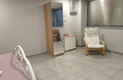 Saronikos Apartment | Cozy apartment near to the airport