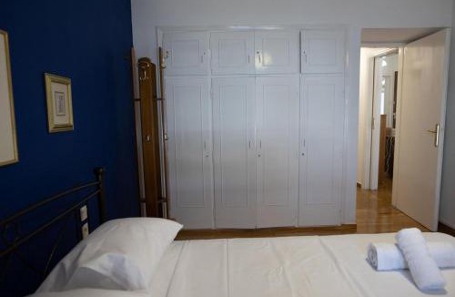 Pasalimani Apartment | Cozy apartment with full view Marina Zeas
