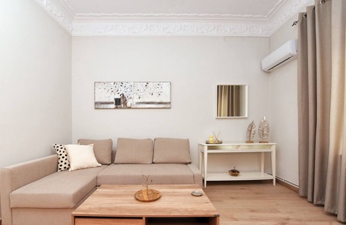 Ermoupoli Apartment | Cozy appartment,near Hermoupolis SyrosPet friendlyKid friendly