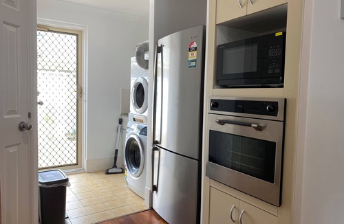 Balcatta House | Cozy Balcatta Home