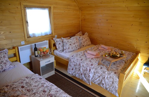 Vitomiricë House | Cozy Berane Stay - Comfort Cottage with balcony 3