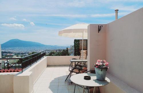 Melissia Apartment | COZY LOFT (studio) 360o VIEW OF ATHENS