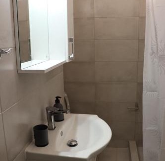 Ano Patisia Apartment | Cozy Mirror Apartment