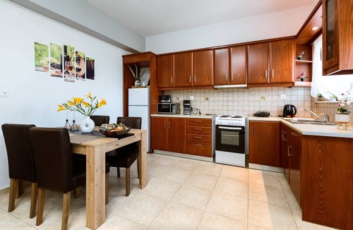 Agia Apartment | Cozy Nikola's Vineyard Apartment
