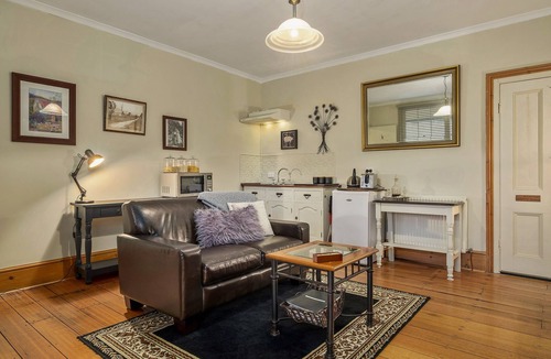 Grove Cottage | Crabtree House