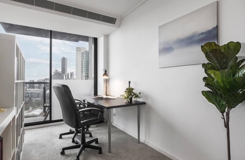 Southbank Apartment | Cradle the Clouds Southbank Stay with Parking
