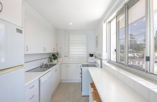 Yamba Apartment | Craigmore On the Beach Unit 13 - One of the most desirable holiday locations in Yamba.