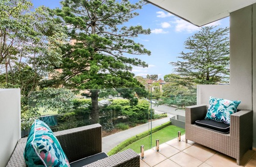 Cremorne Apartment | Cremorne- HAR20- Harrison St - Modern 2BR Apartment in Quiet Street Near Neutral Bay Village