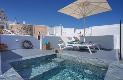 Vothon Villa | Crown Cactus Cave Suite