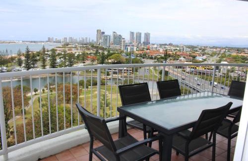 Labrador Apartment | Crystal Bay On The Broadwater