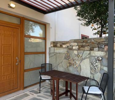 South Rhodes Apartment | Cullura