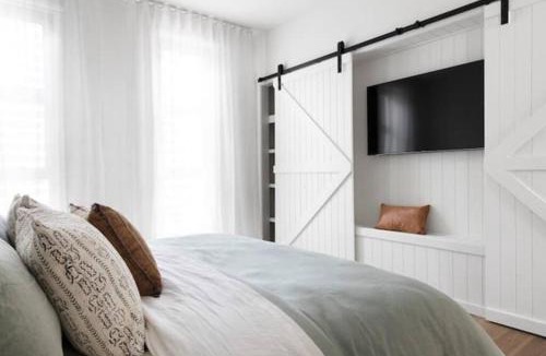 Currumbin House | Currumbin Sanctuary Beach Abode