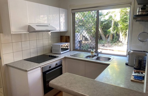 Currumbin Waters House | CURRUMBIN WATERS SANCTUARY