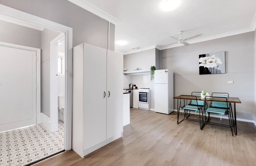 Murray Bridge House | Cute and Cosy - Events, Work or Getaways - Pets welcome