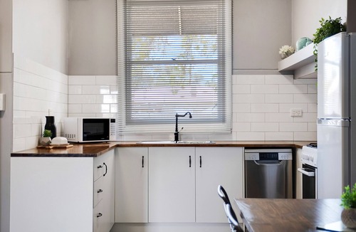 Murray Bridge House | Cute and Cosy - Events, Work or Getaways - Pets welcome