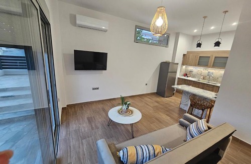 Oropos Apartment | Cute Corner
