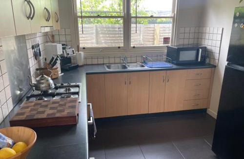 Geelong House | Cute cottage in a Supreme Location