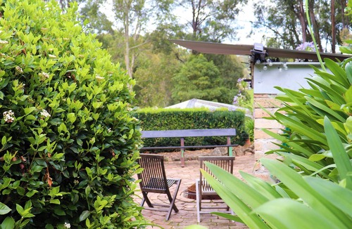 Megalong Valley Cottage | Cute Cottage with Log Burning Fire, close to Wineries