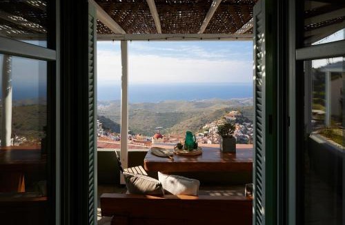 Ioulida House | Cycladic Villa ERoza