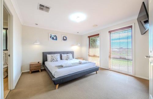 Dubbo House | Cypress Point - Pool Entertainer, Pets Allowed