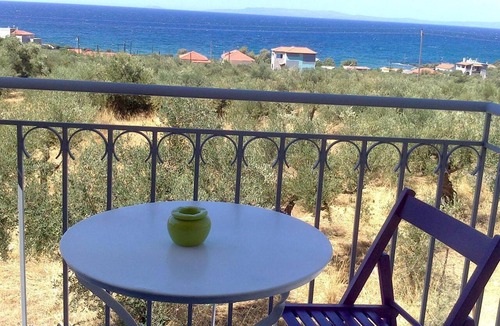 Riglia Apartment | Danae – Cozy Sea-View Retreat in the Peloponnese